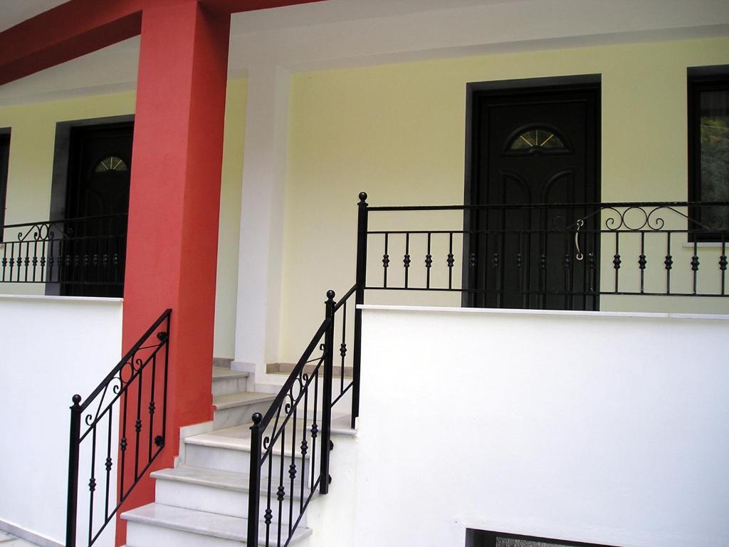 Golden Beach Inn خْريسيا أموذيا الغرفة الصورة